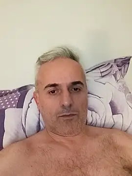 Snapshot of pussylove39 chatting on 11-29-25, 10:35 pussylove39 online show from 11-29-25, 10:35