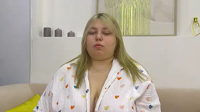 LillianKim online show from 12-23-24, 12:57