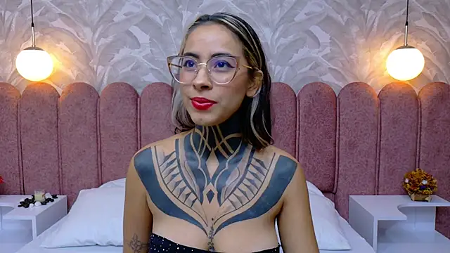 NicoleBlum online show from 01-23-25, 09:50