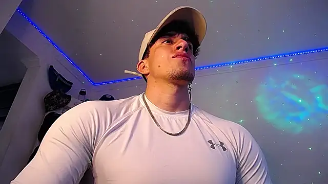 Snapshot of strongboy_ chatting on 11-25-25, 07:03 strongboy online show from 11-25-25, 07:03