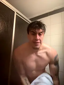 Snapshot of strongboy_ chatting on 12-01-25, 01:38 strongboy online show from 12-01-25, 01:38