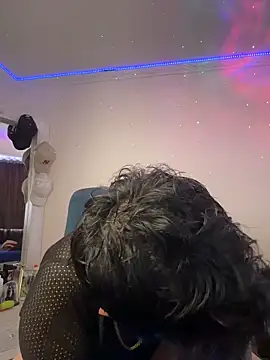 Snapshot of strongboy_ chatting on 02-09-26, 09:19 strongboy online show from 02-09-26, 09:19