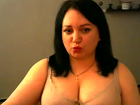 Snapshot of AmanaGi chatting on 03-04-25, 04:52 AmanaGi online show from 03-04-25, 04:52