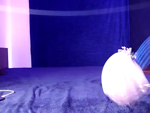 Snapshot of Madu_19 chatting on 11-13-25, 08:46 Madu 19 online show from 11-13-25, 08:46