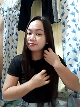 Snapshot of Hotbaby_1523 chatting on 02-21-26, 01:45 Hotbaby 1523 online show from 02-21-26, 01:45