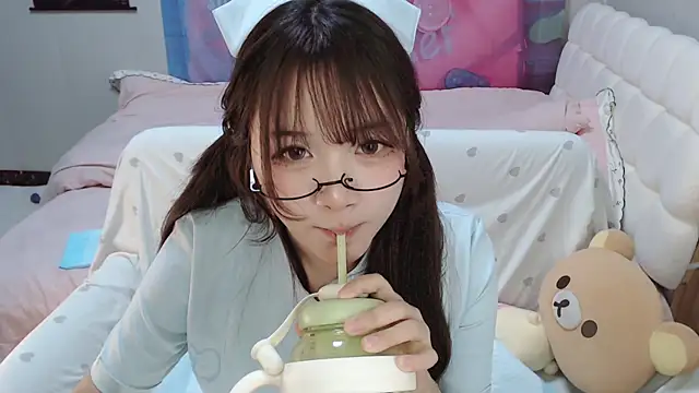 Sakura Anne online show from 02-20-25, 03:08