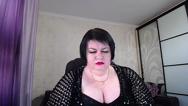 JuicyLady Di online show from 10-26-25, 05:57