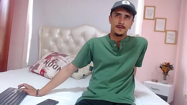 ryan maxy online show from 02-04-25, 04:50