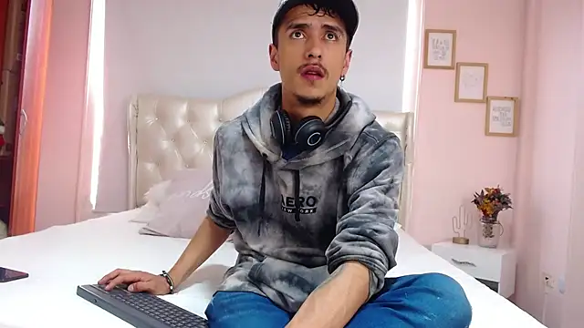 ryan maxy online show from 02-12-25, 01:27