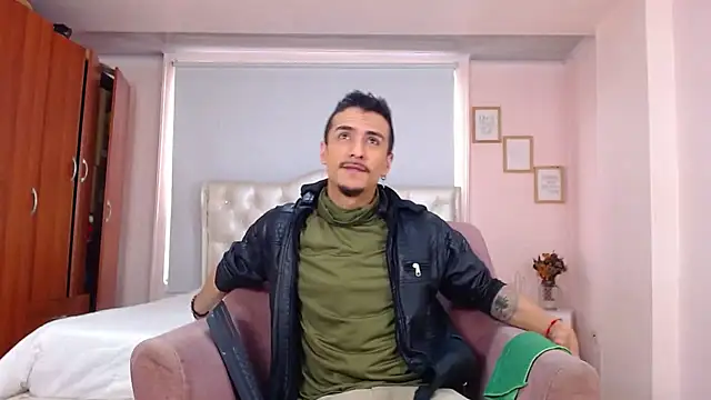ryan maxy online show from 03-11-25, 01:23