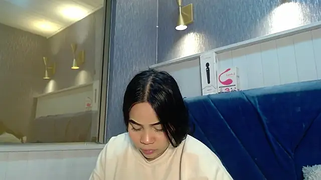 EmilyQueen3x online show from 12-05-25, 12:03