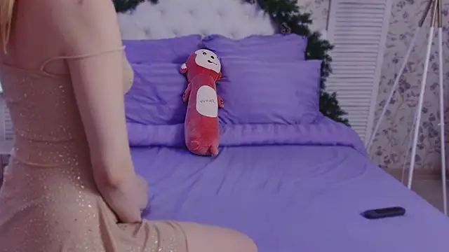 Wendy-Darling online show from 12-28-24, 02:01