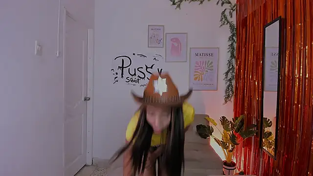 Snapshot of hornyprincess__ chatting on 10-08-25, 06:05 hornyprincess online show from 10-08-25, 06:05