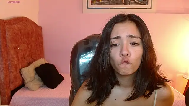 Snapshot of Ivy_Gail chatting on 01-26-25, 02:56 Ivy Gail online show from 01-26-25, 02:56