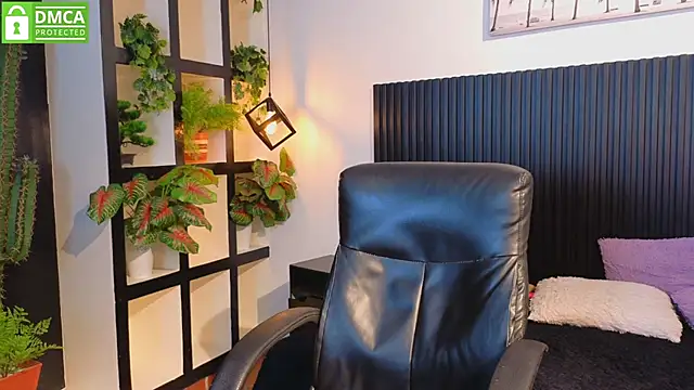 Snapshot of Ivy_Gail chatting on 11-13-25, 03:38 Ivy Gail online show from 11-13-25, 03:38