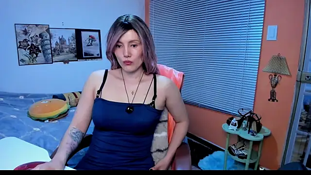 jrcamila online show from 10-09-25, 12:19