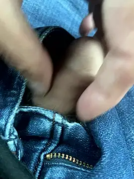 Snapshot of Perwers_41 chatting on 09-16-25, 04:41 Perwers 41 online show from 09-16-25, 04:41