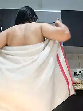 Snapshot of Nanybaker95 chatting on 02-08-25, 12:28 Nanybaker95 online show from 02-08-25, 12:28