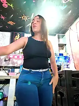 Nanybaker95 online show from 12-04-25, 01:15