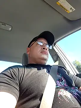 Snapshot of DigiSpankz chatting on 10-13-25, 08:09 DigiSpankz online show from 10-13-25, 08:09