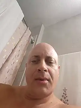 Snapshot of DigiSpankz chatting on 10-14-25, 01:23 DigiSpankz online show from 10-14-25, 01:23