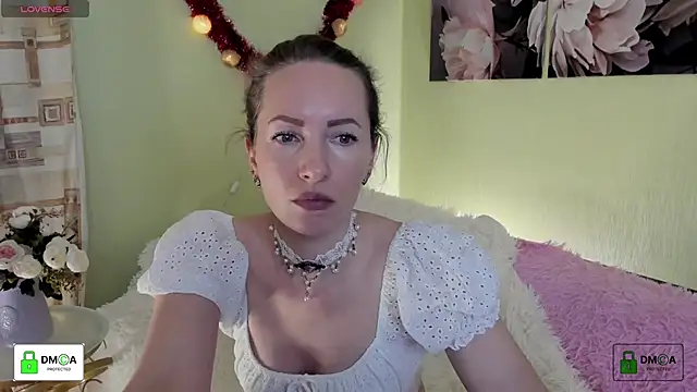 Queenymel online show from 01-23-25, 03:32