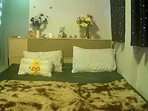 Snapshot of Jennythai123 chatting on 02-19-25, 05:38 Jennythai123 online show from 02-19-25, 05:38