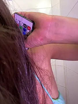 loolla 23 online show from 03-01-25, 01:53