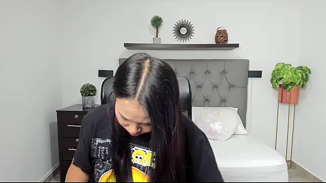 isabella florez online show from 01-29-25, 12:13