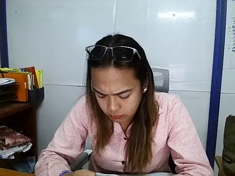 Snapshot of Your_PrettyGirlxxx chatting on 02-27-25, 12:32 Your PrettyGirlxxx online show from 02-27-25, 12:32