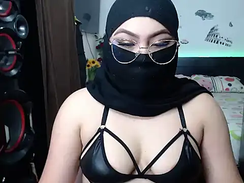 Hana    online show from 01-22-25, 08:28