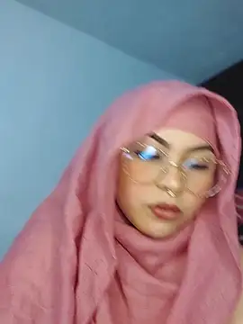 Hana    online show from 04-15-26, 10:43