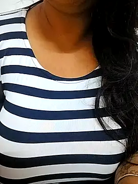 rekhabb123 online show from 01-08-26, 04:15