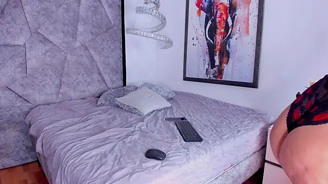 AmandaNordby  online show from 10-23-25, 08:07