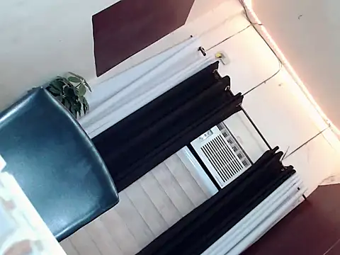 Chubbytransgirl21 online show from 12-08-24, 04:50