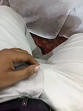 witchhunter1 online show from 10-27-25, 02:43