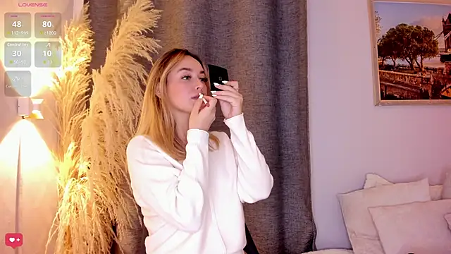 Assh lee  online show from 09-17-25, 01:24