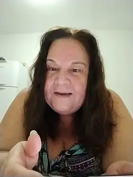 Yaya Mineira online show from 11-18-25, 12:16