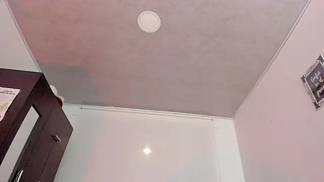 Snapshot of alicia_rouusel chatting on 03-19-25, 03:52 alicia rouusel online show from 03-19-25, 03:52