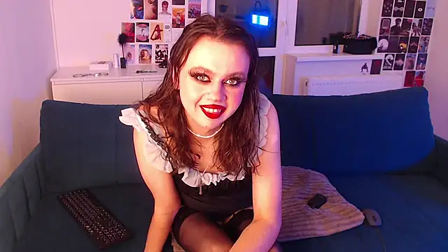 Snapshot of ursula_davis chatting on 12-22-24, 06:59 ursula davis online show from 12-22-24, 06:59