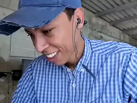 EL-CHICLE-TV online show from 09-18-25, 04:31