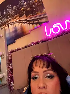 Lolaley2 online show from 12-17-25, 09:59