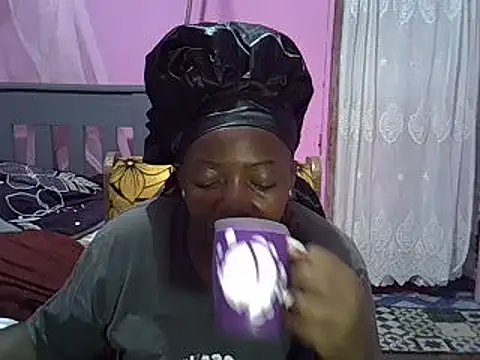 Ebonyceline online show from 12-28-24, 04:19