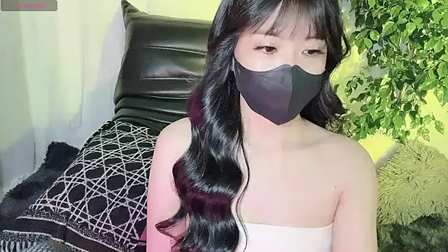 Mya Lee online show from 12-28-24, 04:30