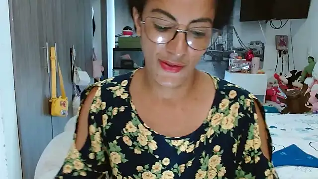 Snapshot of kateleyagrey chatting on 12-10-24, 09:43 kateleyagrey online show from 12-10-24, 09:43