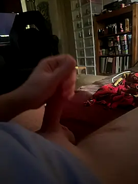 whitestroker online show from 10-23-25, 05:23