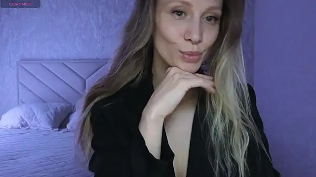 Alice Wonders online show from 03-20-25, 05:15