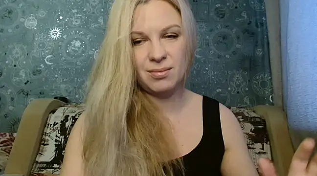 BlondeFox online show from 12-28-24, 03:58