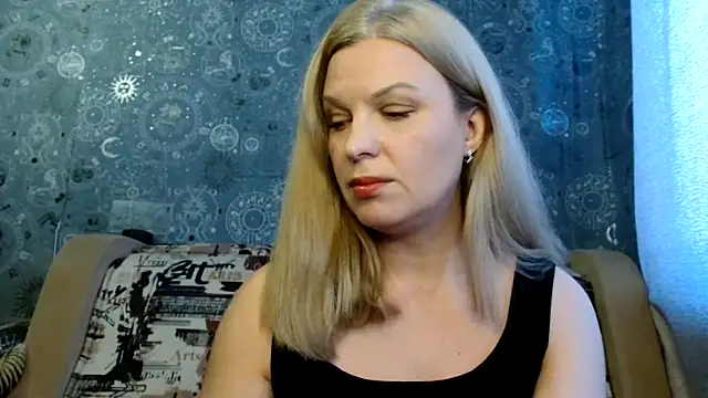 BlondeFox online show from 11-24-25, 04:45