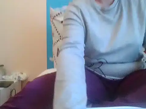 RealLittleRedRidingHood online show from 01-18-26, 02:54